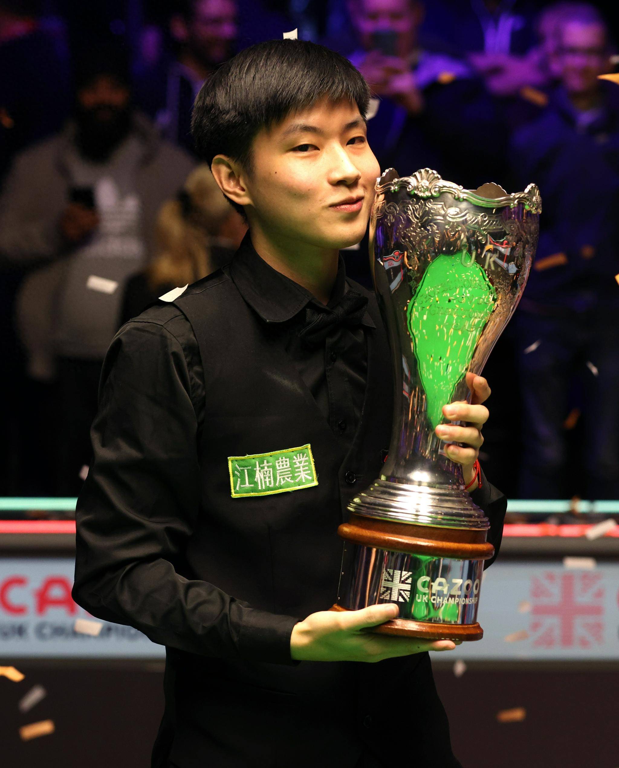 晰勾勒出多 晰勾勒出多